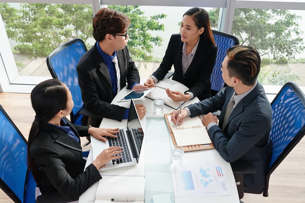 How to Implement Effective Board Governance and Ethics in Your Organization - Kognifi