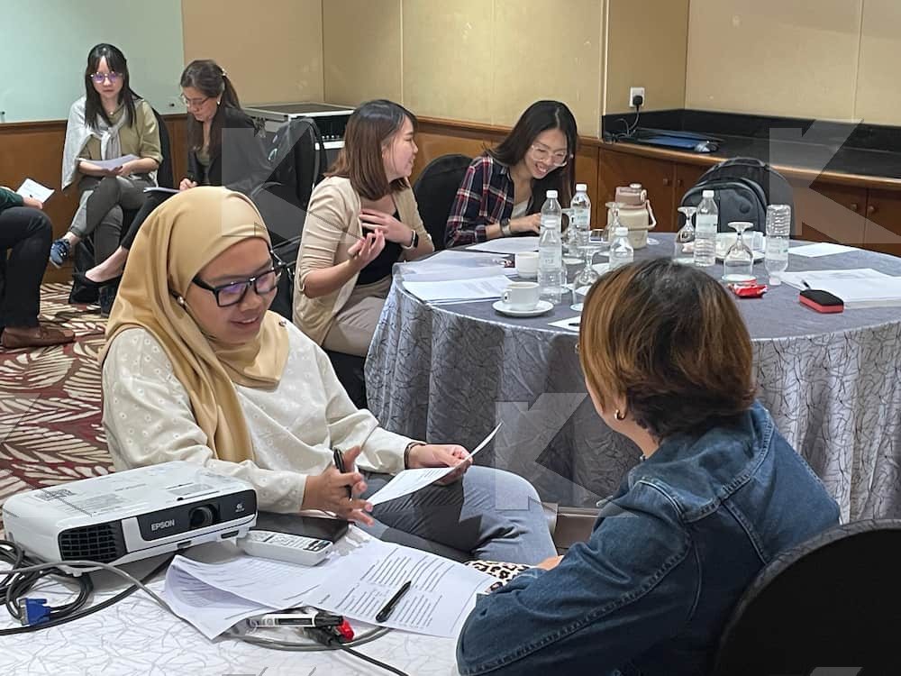 Thinking Like a Leader Decision-Making at the Top - Kognifi