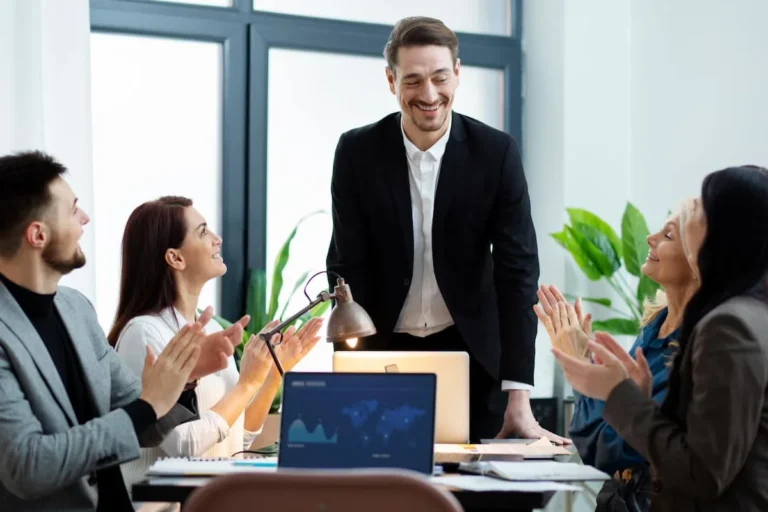 Leading with Confidence: Our Leadership Programs Build Success