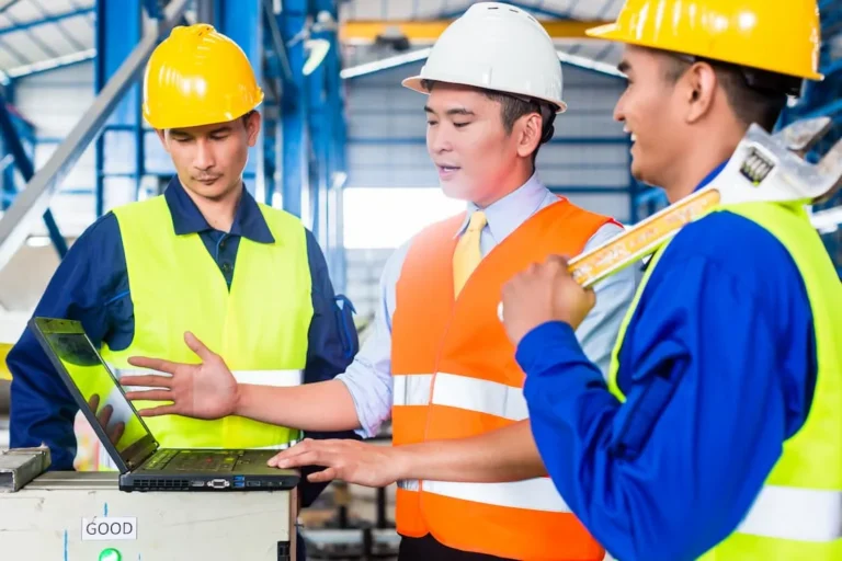What Is OSHA? Employer and Employee Duties Under OSHA 2022